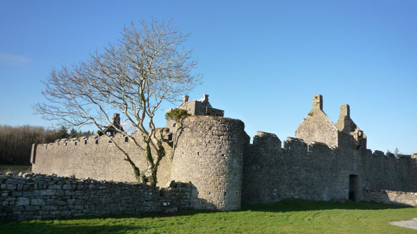 Ireland, Clare - Castle and Monastic Ruin Trail Ride